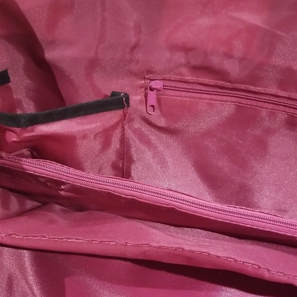 Computer tote w/ many storage area padded for computer